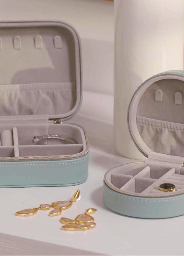 Up to 30% off jewelry storage