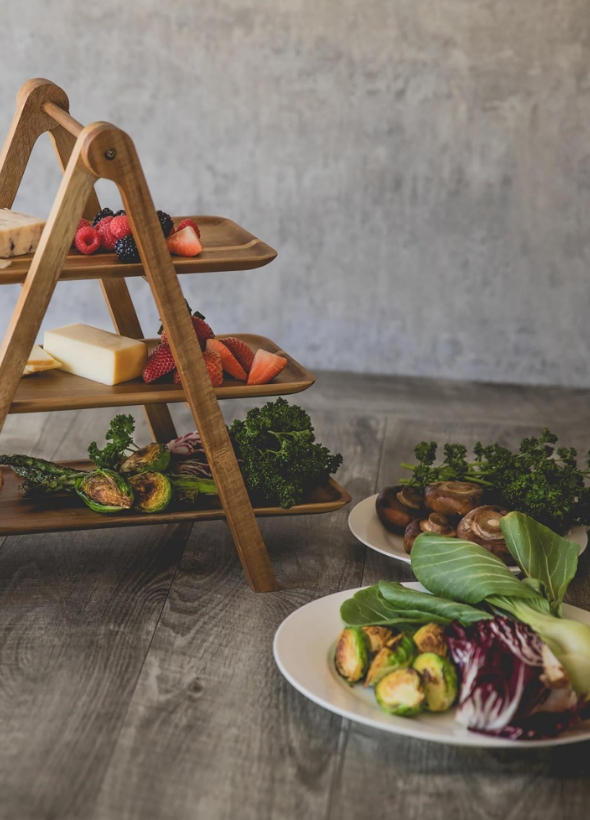 Toscana by Picnic Time Serving Ladder