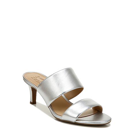 low heel naturalizer sandals