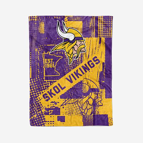 Minnesota Vikings 50'' x 60'' Plush Raschel Throw