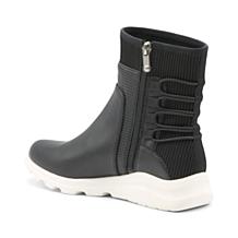 Adrienne Vittadini Tabby Bootie