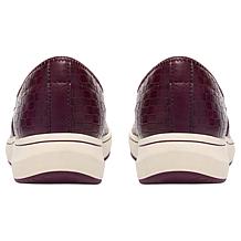 "As Is" Clarks Cloudsteppers BreezeSky Zoe Slip-On Sneaker