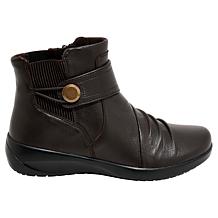 "As Is" Clarks Collection Kaetlyn Sara Heritage Casual Ankle Boot