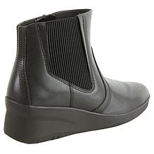 Clarks Collection Suttyn Rae Heritage Ankle Boots