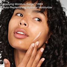 Clinique Moisture Glow-To's Skincare + Makeup Set