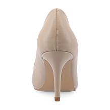 Journee Collection Women Tru Comfort Foam Narrow Width Gabriella Pumps