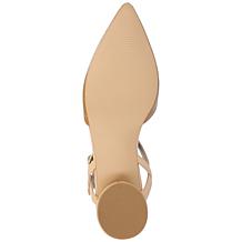 Journee Collection Women's Brynn Pumps