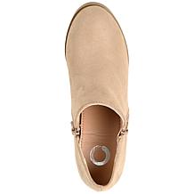 Journee Collection Women's Comfort Wide Width Sanzi Bootie