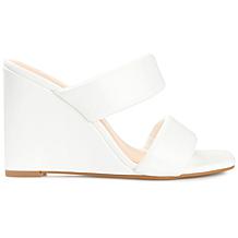 Journee Collection Women's Tru Comfort Foam Kailee Pump
