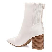 Journee Collection Womens Tru Comfort Foam Maize Bootie
