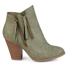 Journee Collection Women's Wide Width Vally Bootie