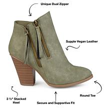 Journee Collection Women's Wide Width Vally Bootie
