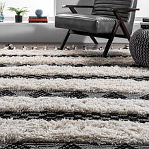 nuLOOM Handmade Striped Delia Shag Area Rug