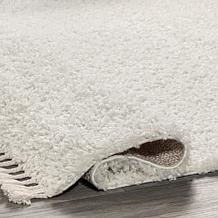 nuLOOM Neva Modern Tasseled Shag 5' 3" x 7' 7" Area Rug