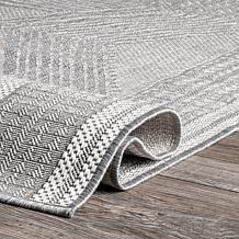 nuLOOM Ranya Tribal Indoor/Outdoor Area Rug 3' 6" x 5' Light Gray