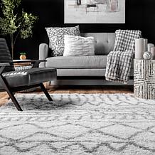 nuLOOM Renata 5' 3" x 7' 6" Moroccan Shag Area Rug