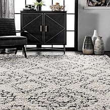 nuLOOM Vasiliki Moroccan Shag Tasseled 7' 10" x 10' Area Rug