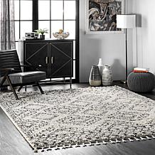 nuLOOM Vasiliki Moroccan Shag Tasseled 7' 10" x 10' Area Rug