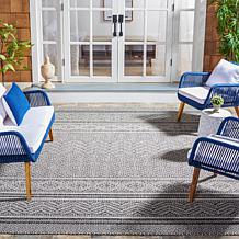 Safavieh Courtyard Luna 4' X 5'-7" Rug