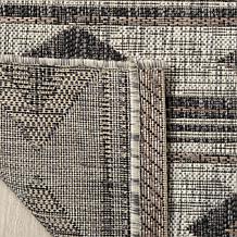 Safavieh Courtyard Theodore 2'-7" X 5' Rug