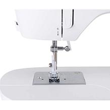 Singer M1500 Lightweight Portable Sewing Machine