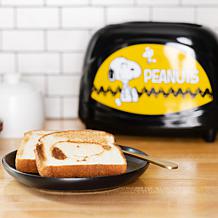 Uncanny Brands Peanuts Snoopy Two-Slice Toaster