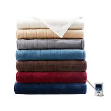 Woolrich Heated Plush-to-Berber Knitted Heated Blanket