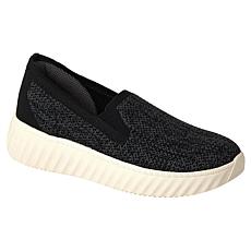 "As Is" BZees® Wednesday Flat