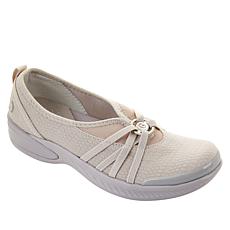 bzees niche slip on