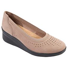 Clarks Collection Suttyn Kaylie Heritage Casual Slip-On Shoe