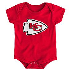 Newborn & Infant Red Kansas City Chiefs Team Logo Bodysuit