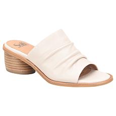 Sofft® Chrissie Ruched Leather Slide