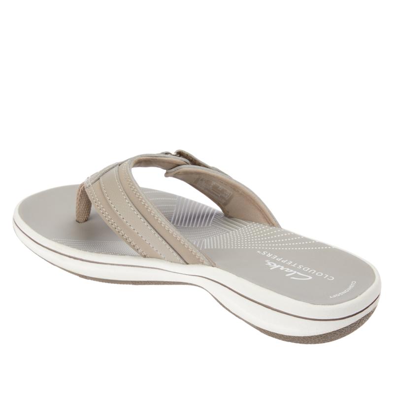 clarks sport thong sandals