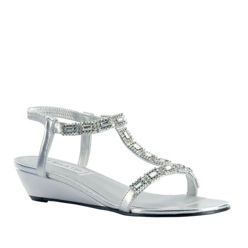 wide width white sandals