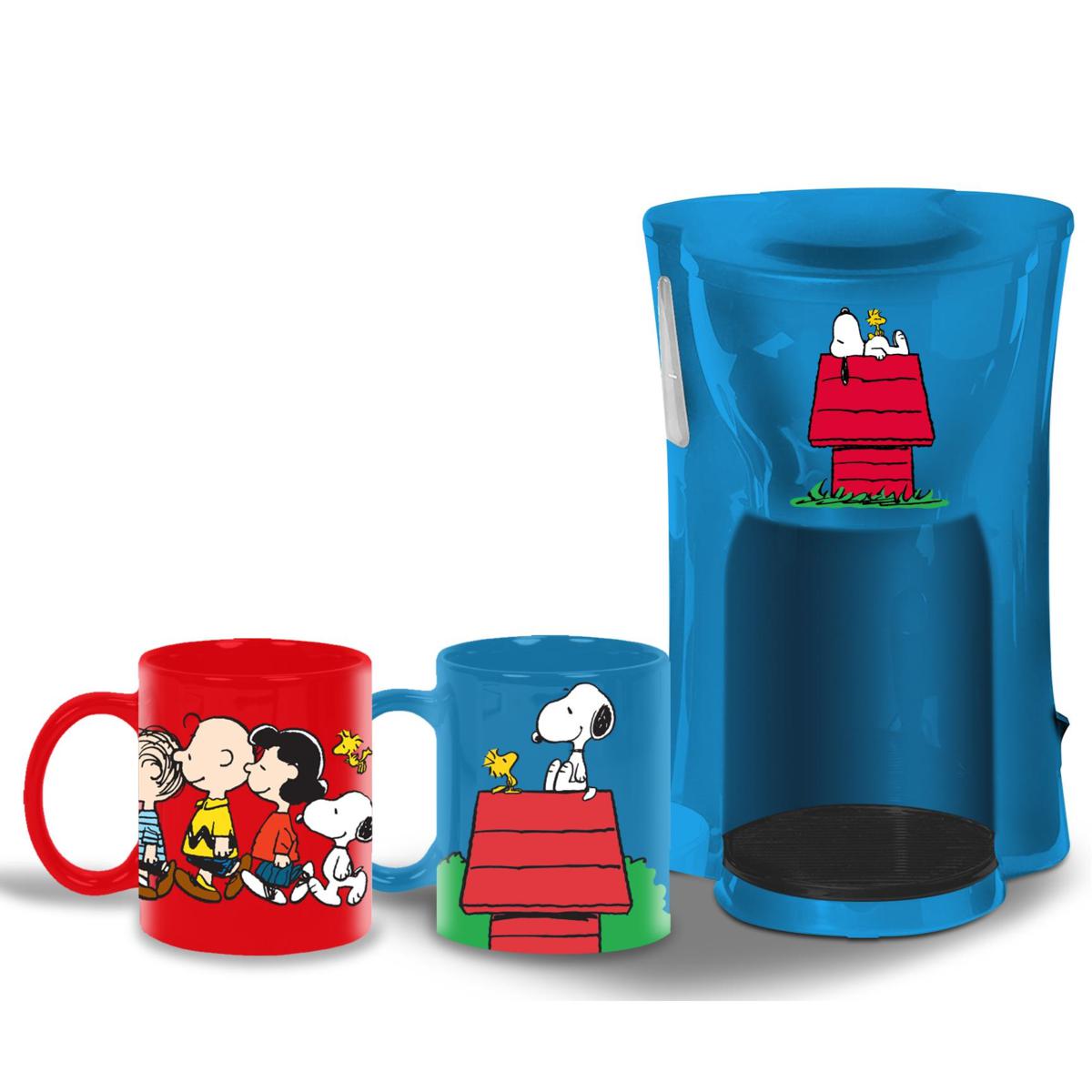 Uncanny Brands Peanuts Single Cup Coffee Maker Gift Set with 2 Mugs