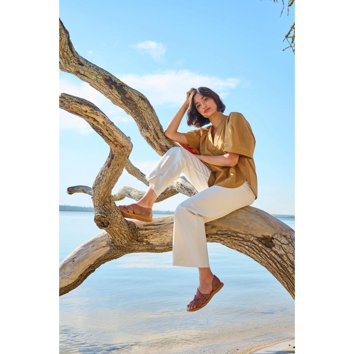 Born Ithica Leather Sandals | HSN display picture 2