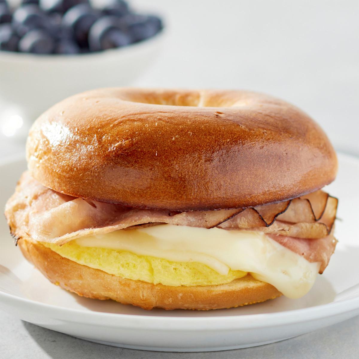 Brooklyn Food Group 12-pc 4oz. Ham, Egg & Swiss Bagel Sandwich Plain ...