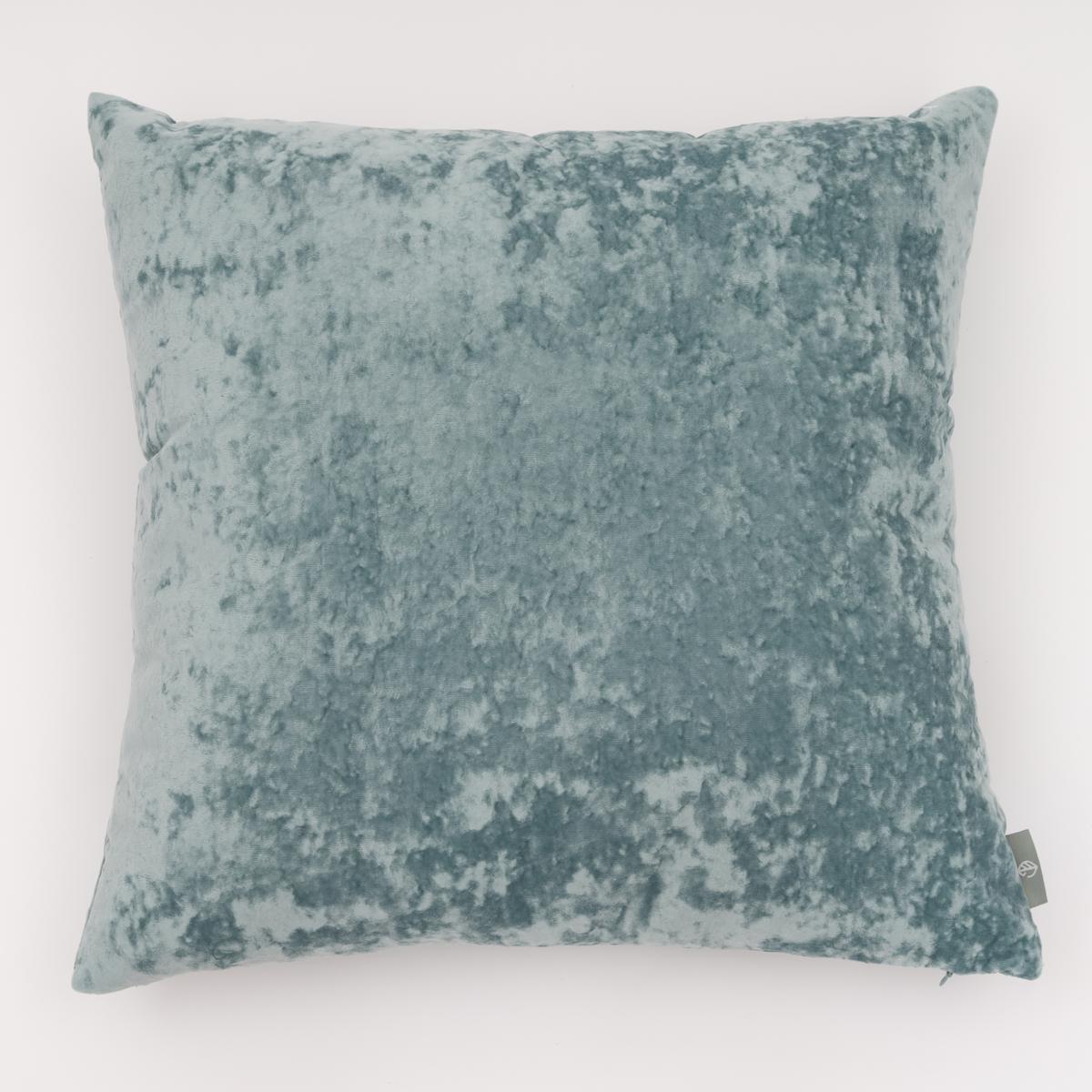 https://i04.hsncdn.com/is/image/HomeShoppingNetwork/rocs1200/freshmint-yaffa-crushed-velvet-pillow-d-20220203112130293~20467108w_ES1.jpg