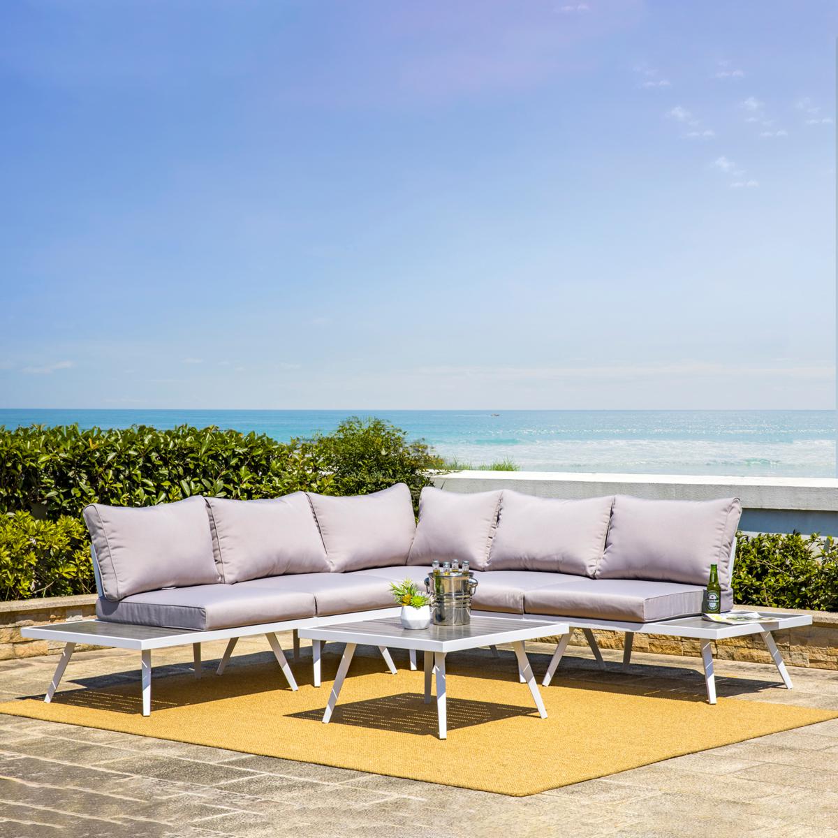 Outdoor discount aluminum couch