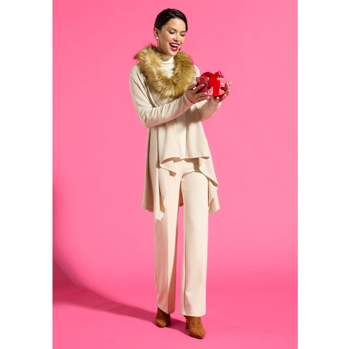 トップス mcsft Delicate Flair Floral Lace Tie-Front Top | Windsor