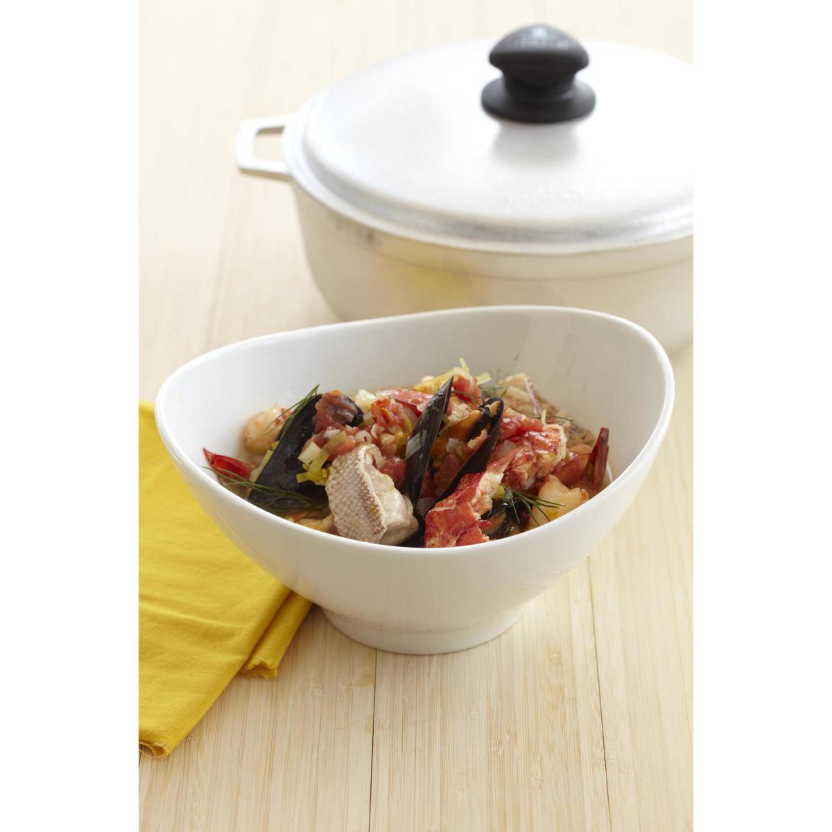 IMUSA® Stone Caldero Pot With Lid - Black, 6.9 qt - Foods Co.