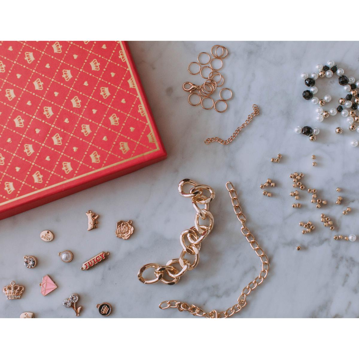 juicy couture チャームセット（限定版チャーム含む） Juicy Couture: Chains & Charms Kit, Create 5 Unique