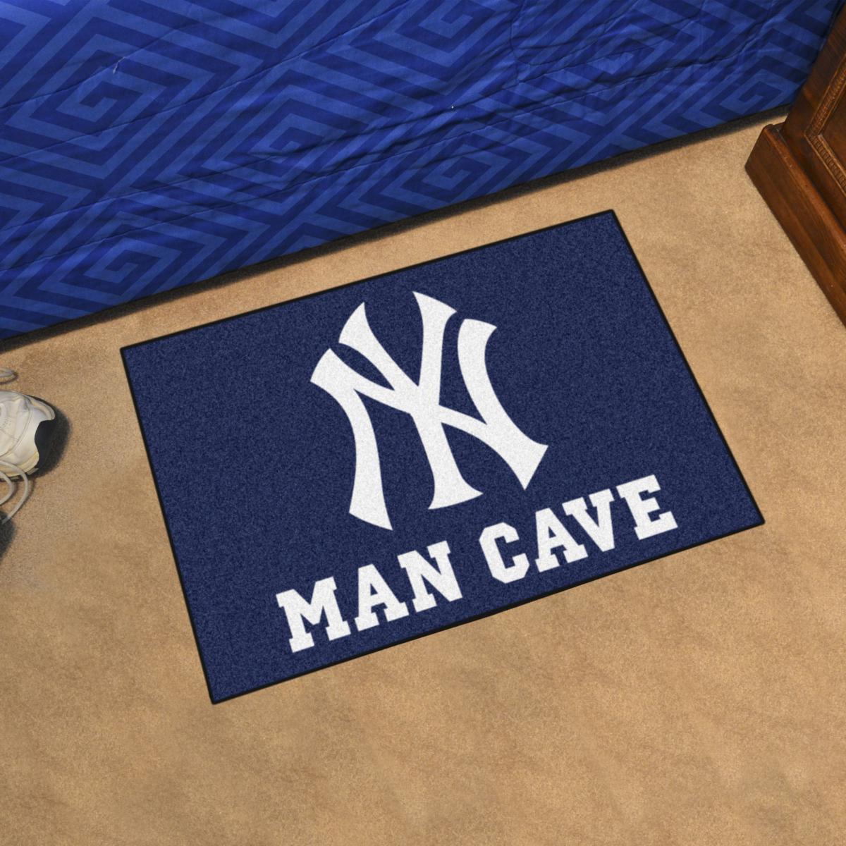Officially Licensed MLB NY Yankees Retro Collection Rug - 19 x 30
