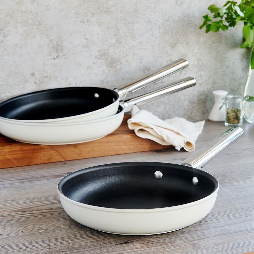 smeg 10-Inch Nonstick Frying Pan