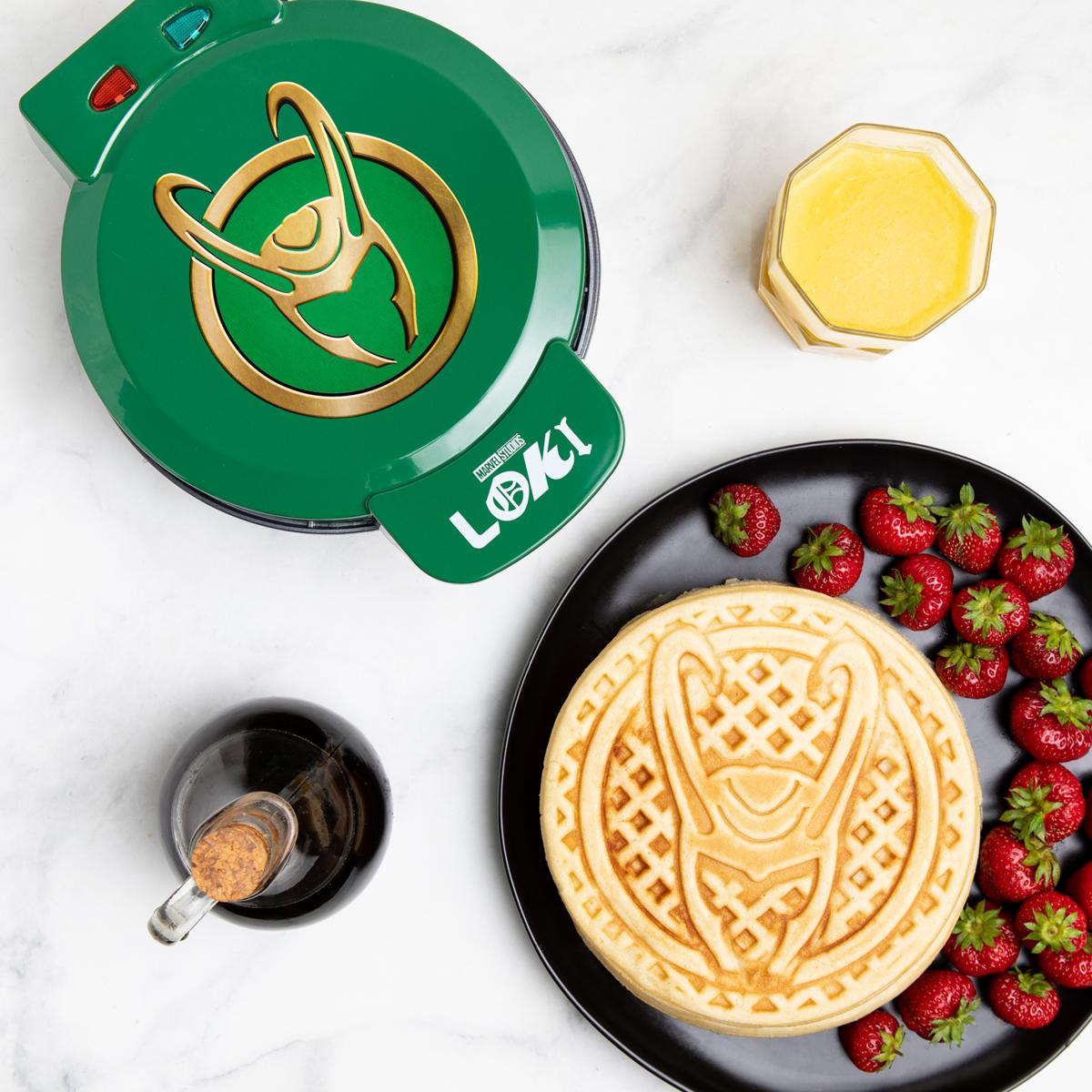 Uncanny Brands Mandalorian Waffle Maker