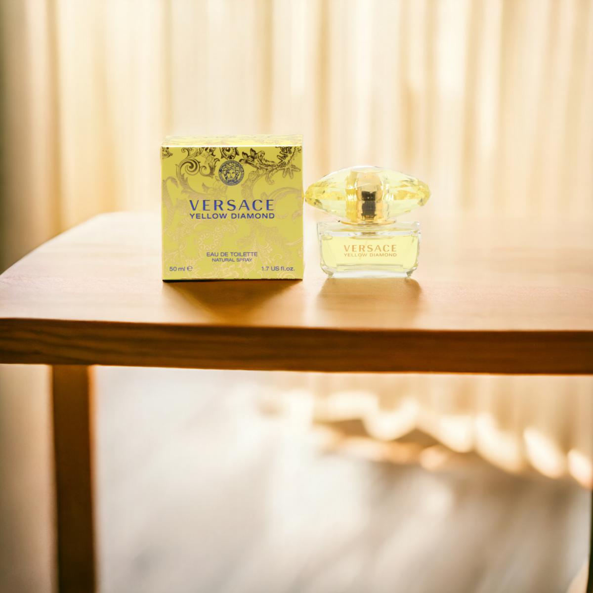 Versace Yellow Diamond Ladies Eau De Toilette Spray - 1.7 fl. oz