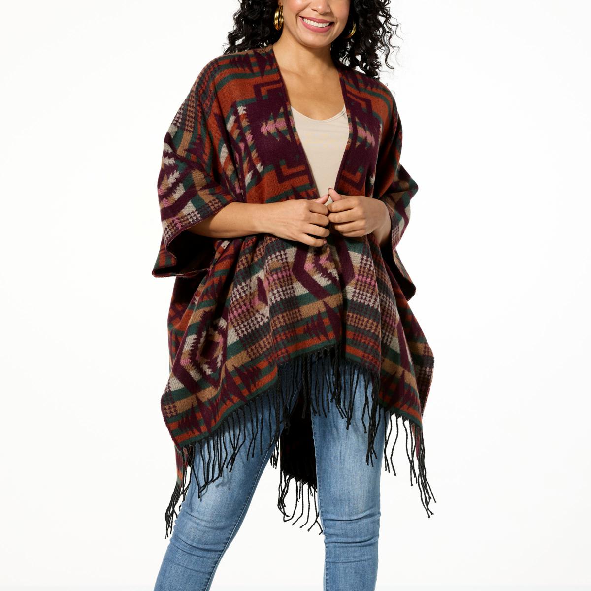 ne Quittez pas　Wool Emb Poncho ne Quittez pas Wool Emb Poncho Turtleneck poncho with braids