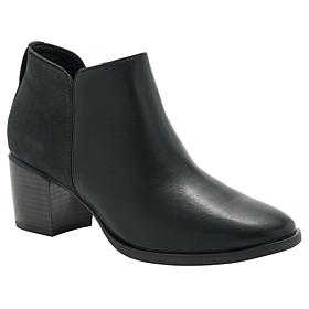 Aetrex Victoria Ankle Boot with Arch Support
