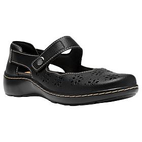 "As Is" Clarks Collection Cora Jane Flat Shoe