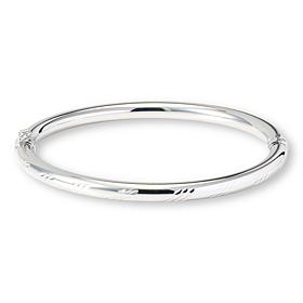 Fiorenza 18K Gold-Plated Diamond-Cut Oval Hinged Bangle Bracelet